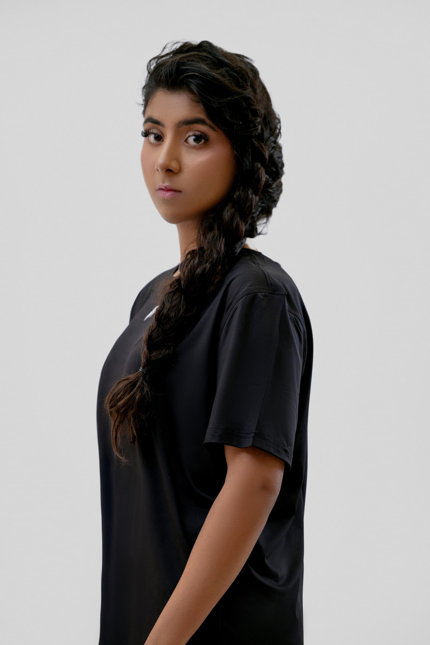 Athlete wearing the FYYTR Contour Cap Tee in black